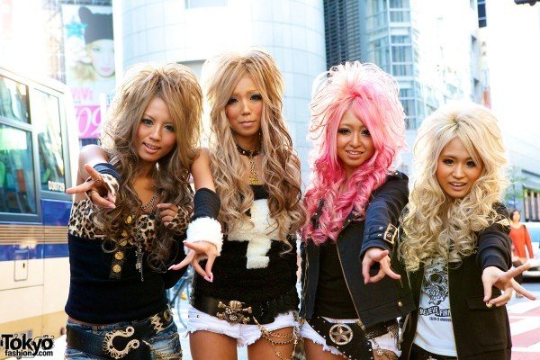 Japonés-gyaru-black-diamond