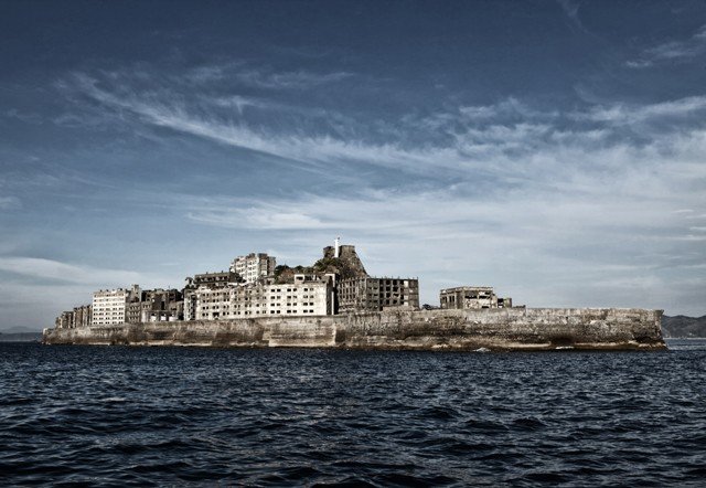 Gunkanjima (Hashima) - Opuszczona wyspa