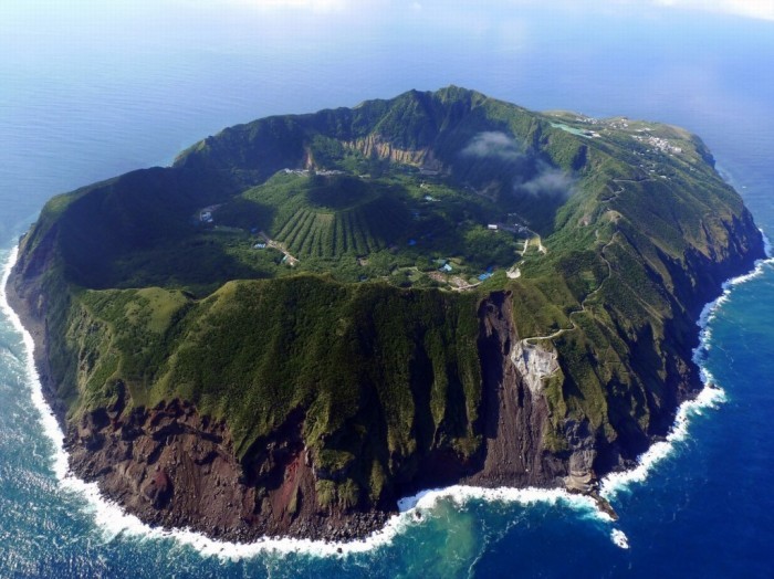 Aogashima - île volcanique