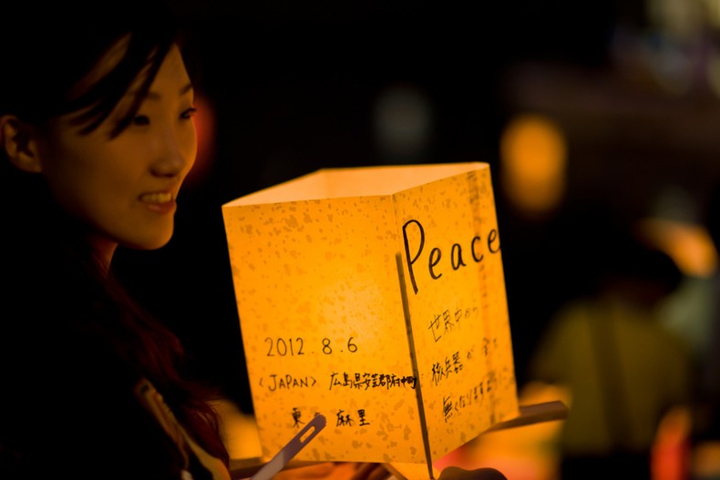 Hiroshima lanterna cerimónia