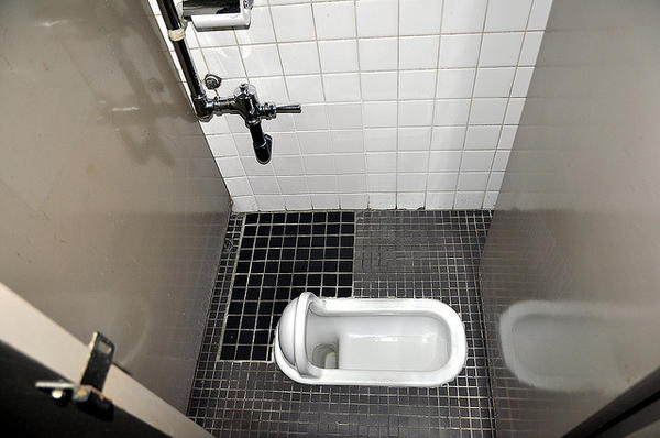 Bathroom in Japan - the superiority of the Japanese toilet