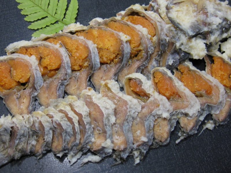 Types of sushi, urumaki, hossomaki and nigiri, urumaki