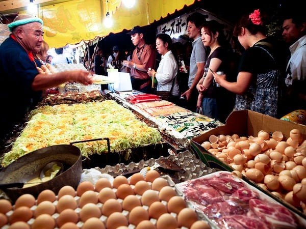 Yatai - conheça as comidas de rua do japão okonomiyaki