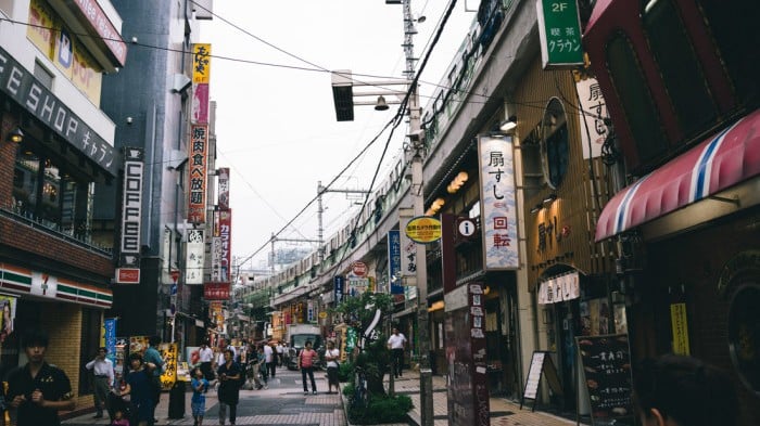 日本の街路と交通-従うべき例