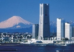 横滨 - 关于/旅游 - 探索港未来 21 和山下公园