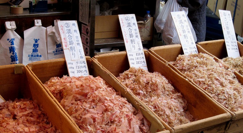 Katsuobushi - เนื้อปลาทูน่าแห้ง
