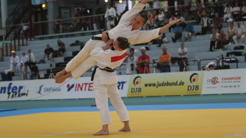 10 Seni Bela Diri Jepang + Daftar Judo [柔道] - Jalan Kelembutan
