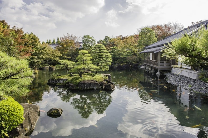 日本全国の最高の庭園と公園