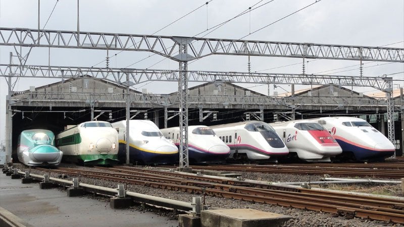 일본에서의 모든 정보 기차 - 호기심