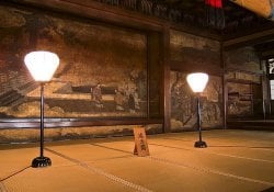 الإضاءة والمصابيح والفوانيس اليابانية التقليدية
