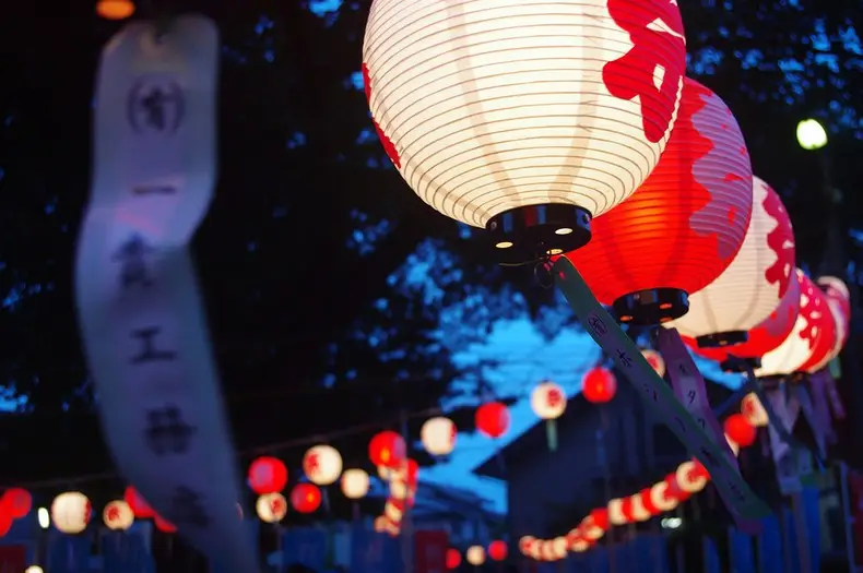 日本の伝統的な照明、行灯・提灯、ぼんぼり、提灯、水牛、あんどん