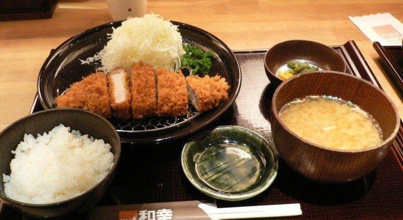 일본식 식사의 해부학