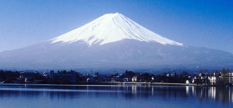 ภูเขาไฟ 118 แห่งของญี่ปุ่น