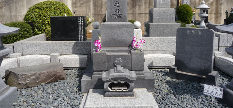 Begräbnis und Friedhöfe in Japan