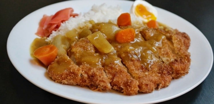 Curiosidades e ingresos japoneses de Kare (Curry)