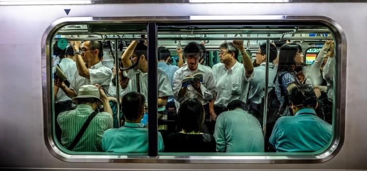 8 types of people we find on Japanese trains