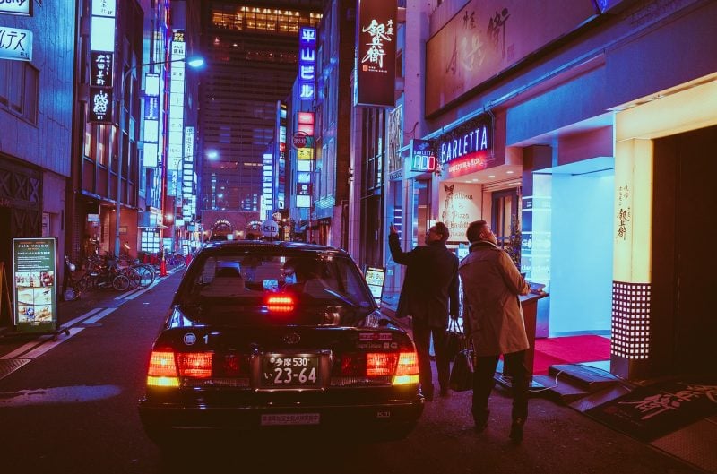 일본의 에스코트와 매춘