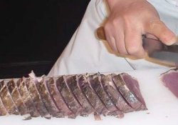 Warayakiya - Katsuo Tataki - Barbacoa de pescado japonesa