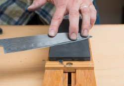 Batu asah – semua yang Anda butuhkan untuk mengasah pisau