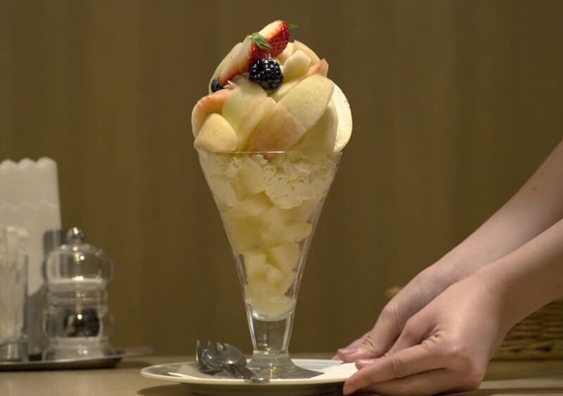 Kantaro: The Sweet Tooth Salaryman - List of sweets and places - Part 1
