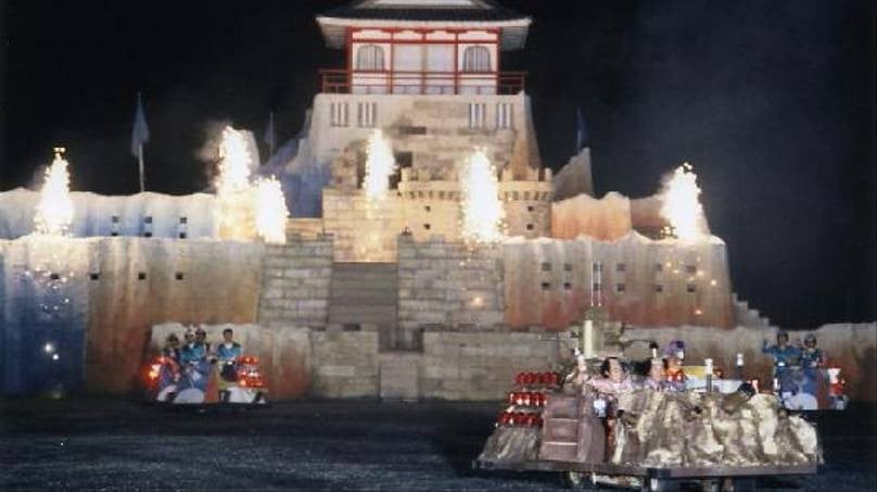 Le château de Takeshi - l'origine des gars de la chute et des jeux olympiques faustiens