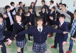 Seitokai - مجلس الطلاب في اليابان + 10 رسوم كرتونية