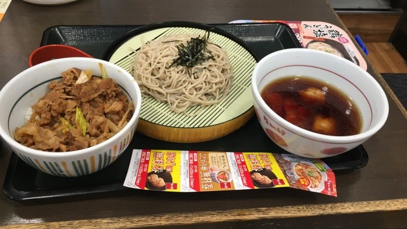 قائمة الأطباق اليابانية - ماذا أكلت في اليابان؟