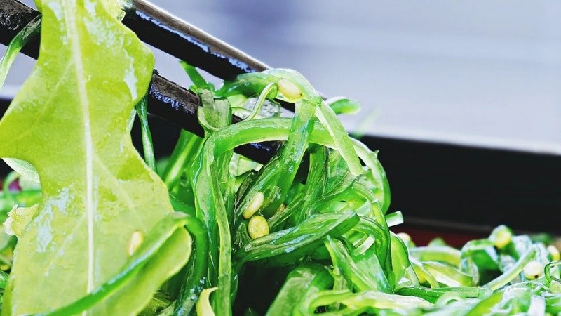 Wakame - a Japanese seaweed and its benefits