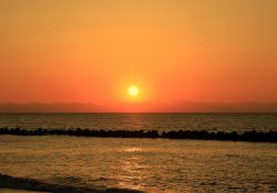 Por que o japão é chamado de "terra do sol nascente"?
