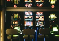 máy đánh bạc