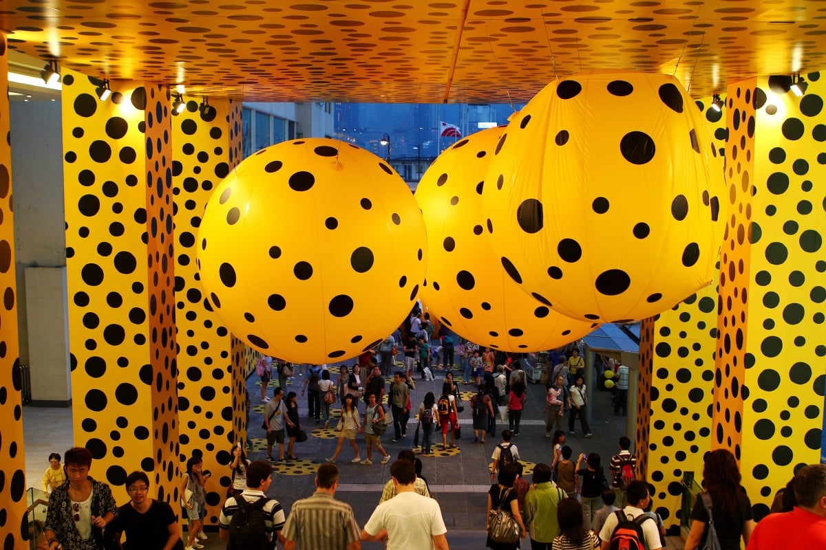 13 oct 2007 black polka dots pumpkins installation art by japanese artist ,yayoi kusama.