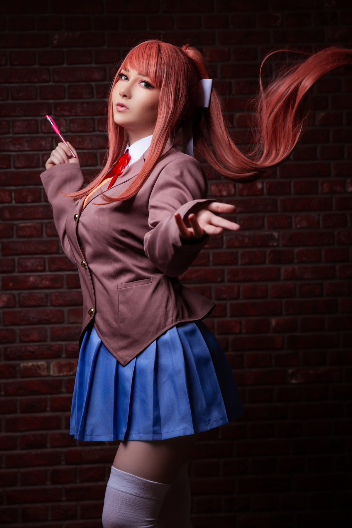 Characters come to life with doki doki literature club cosplay