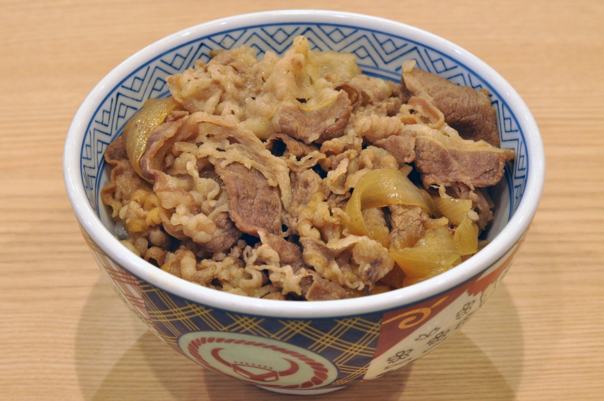 Donburi - tigela de arroz gyudon