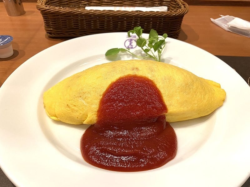 Omurice (Japanese omelet rice)